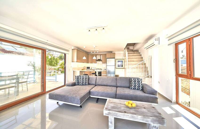 Kalkan Kışla’da Plaja Yakın Deniz Manzaralı Eşyalı Villa 5