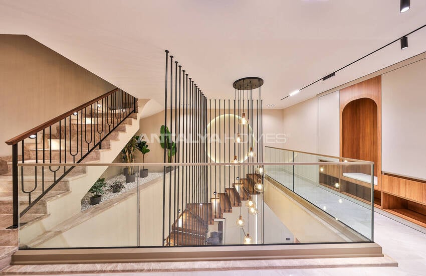 Antalya Kalkan'da Panoramik Deniz Manzaralı 4 Katlı Villa 67