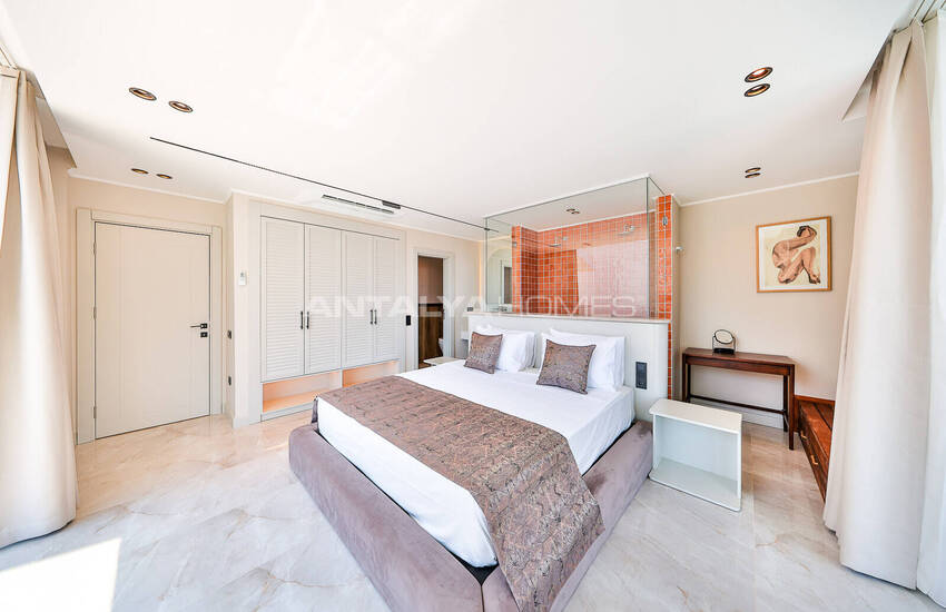 Antalya Kalkan'da Panoramik Deniz Manzaralı 4 Katlı Villa 42