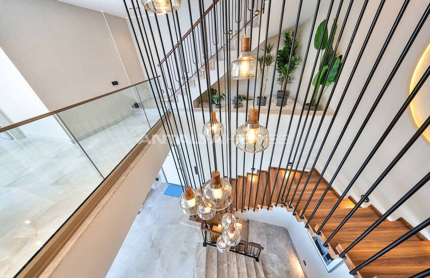 Antalya Kalkan'da Panoramik Deniz Manzaralı 4 Katlı Villa 68