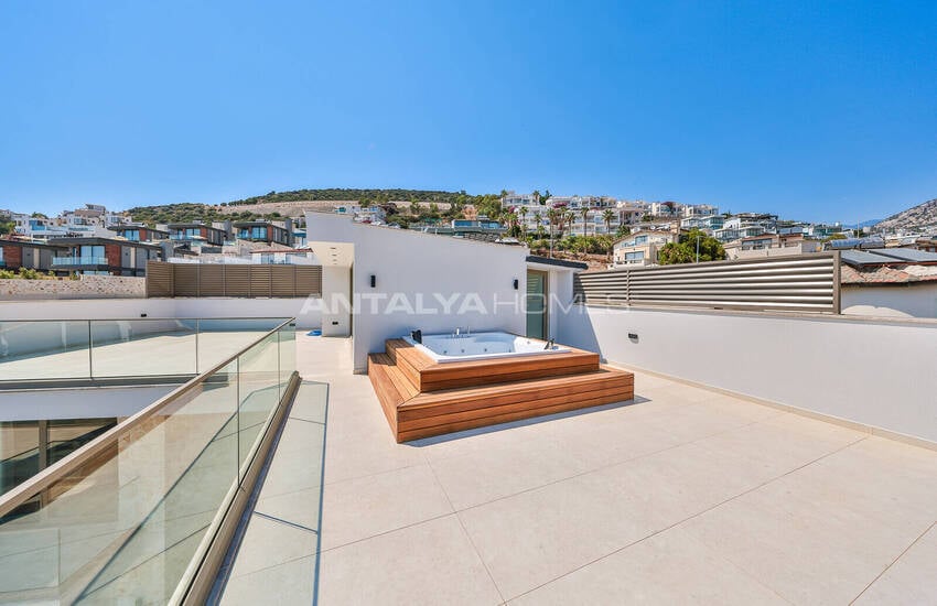 Antalya Kalkan'da Panoramik Deniz Manzaralı 4 Katlı Villa 78