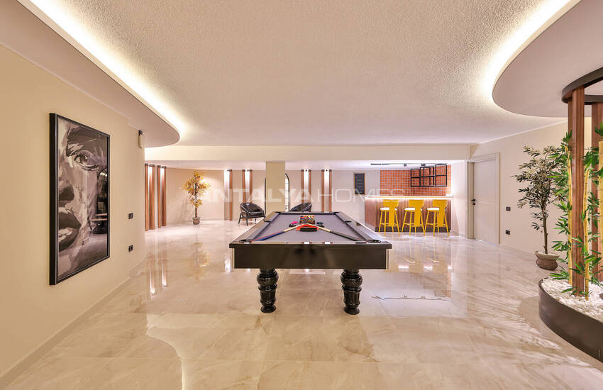 Antalya Kalkan'da Panoramik Deniz Manzaralı 4 Katlı Villa 57