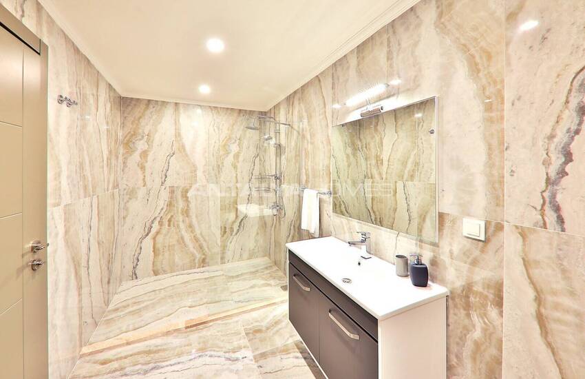 Kaş Kalkan'da Kesintisiz Deniz Manzaralı Havuzlu Villa 48