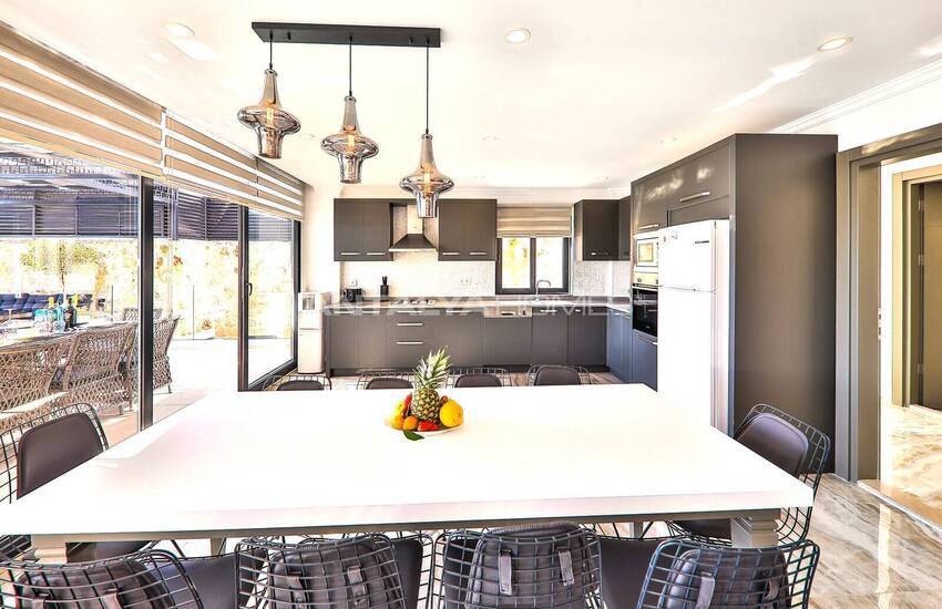 Вилла с бассейном и видом на море в Калкане, Каш 21