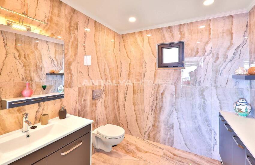 Kaş Kalkan'da Kesintisiz Deniz Manzaralı Havuzlu Villa 50