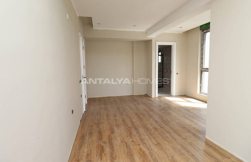 Apartments with Shared Pool Near the Beach in Konyaaltı Antalya 11