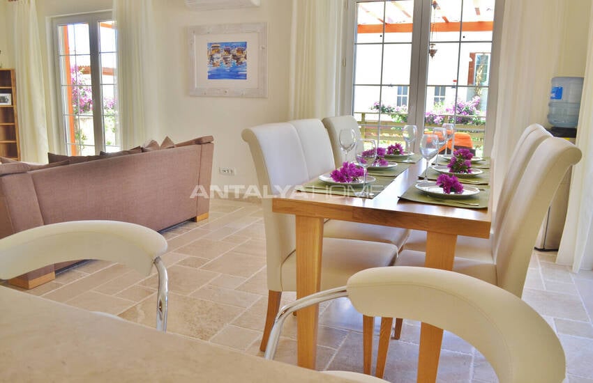 Меблированная вилла с 3 спальнями и бассейном в Калкане, Анталья 24