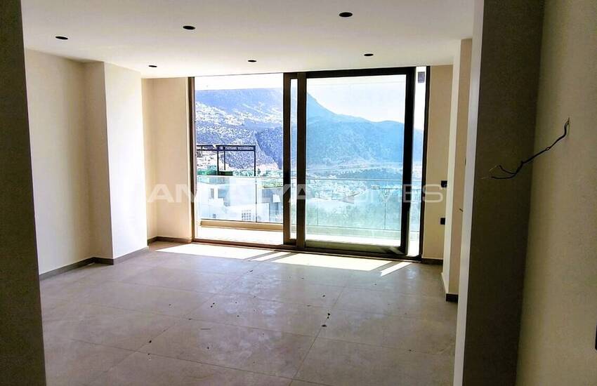 Sea View 5-bedroom Villa with Extensive Amenities in Kalkan 10