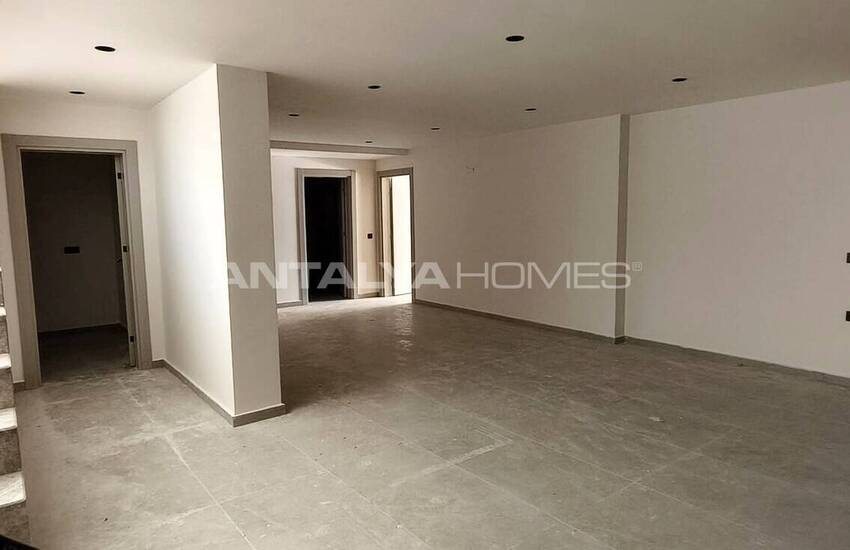 Sea View 5-bedroom Villa with Extensive Amenities in Kalkan 13