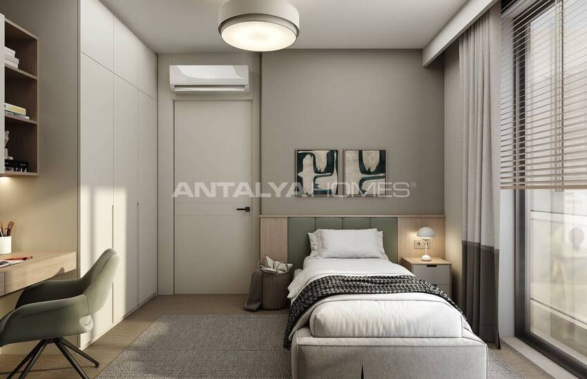 Flats in a Secure Complex with Pools in Antalya Uncalı 26