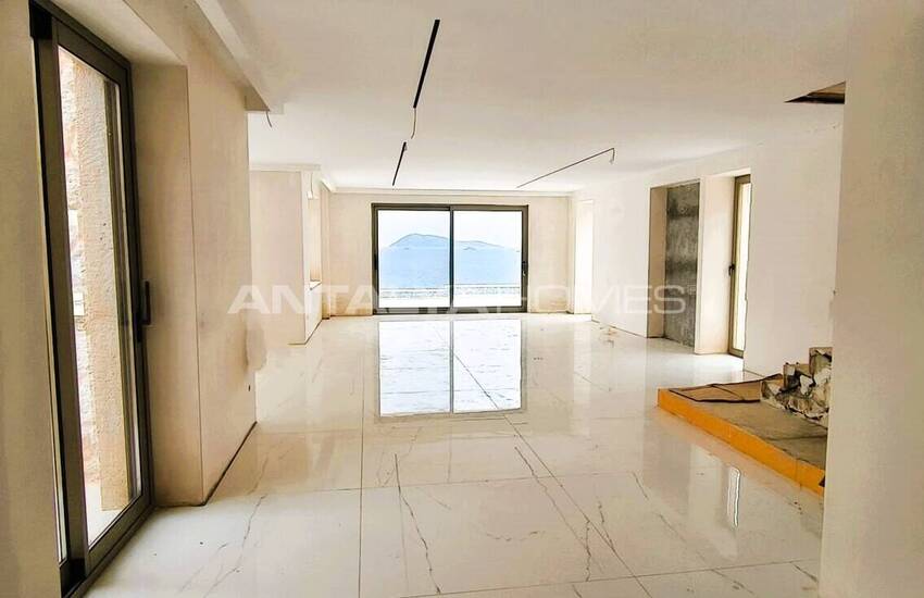 Antalya Kaş'ta Satılık Denize Sıfır 4+1 Villa 16