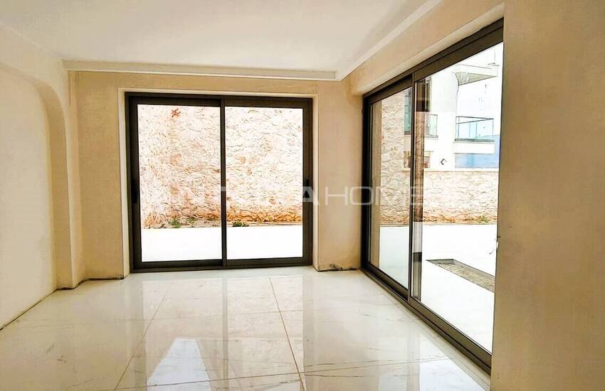 Antalya Kaş'ta Satılık Denize Sıfır 4+1 Villa 19