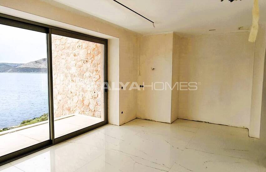 Antalya Kaş'ta Satılık Denize Sıfır 4+1 Villa 21