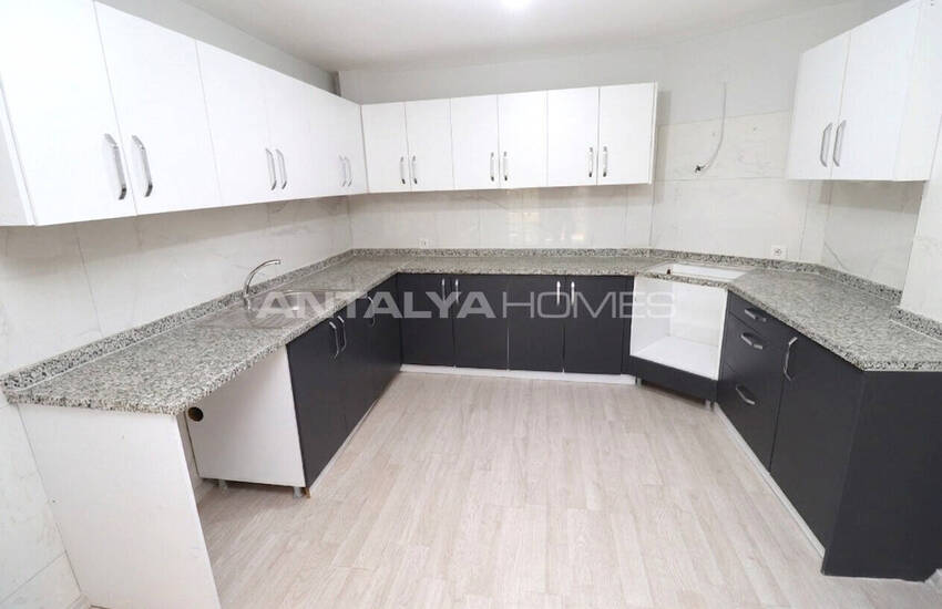 Villa with Garden and Shared Pool in Antalya Lara Örnekköy 11