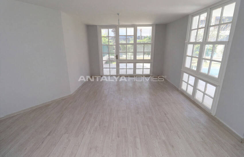 Villa with Garden and Shared Pool in Antalya Lara Örnekköy 10