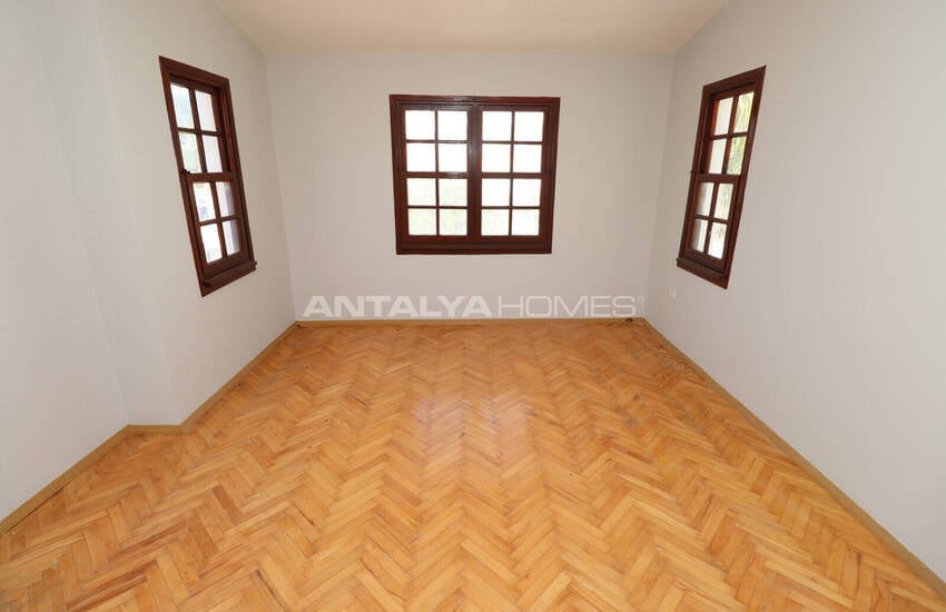 Villa with Garden and Shared Pool in Antalya Lara Örnekköy 13