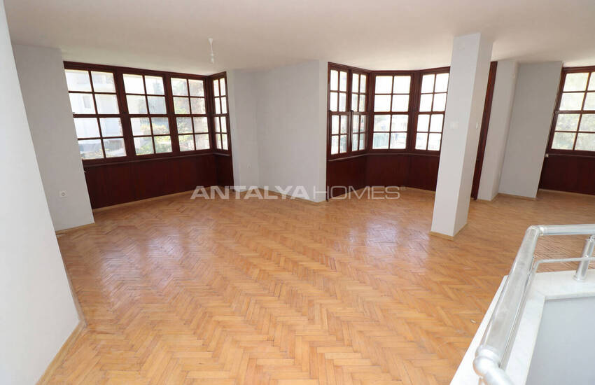 Villa with Garden and Shared Pool in Antalya Lara Örnekköy 7