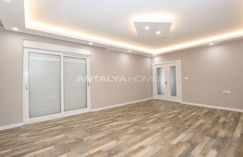 Antalya Döşemealtı'nda Özel Havuzlu Satılık 4+1 Villa 21