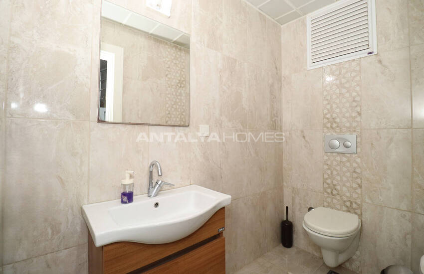 Antalya Döşemealtı'nda Özel Havuzlu Satılık 4+1 Villa 24