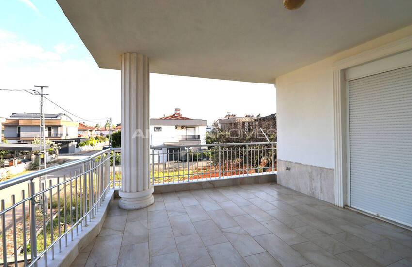 Antalya Döşemealtı'nda Özel Havuzlu Satılık 4+1 Villa 33