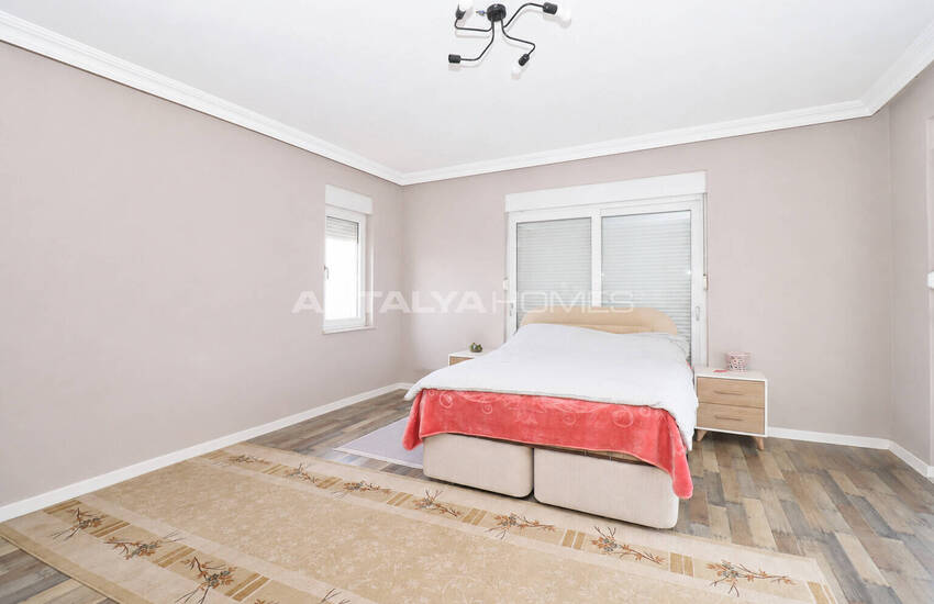 Antalya Döşemealtı'nda Özel Havuzlu Satılık 4+1 Villa 15