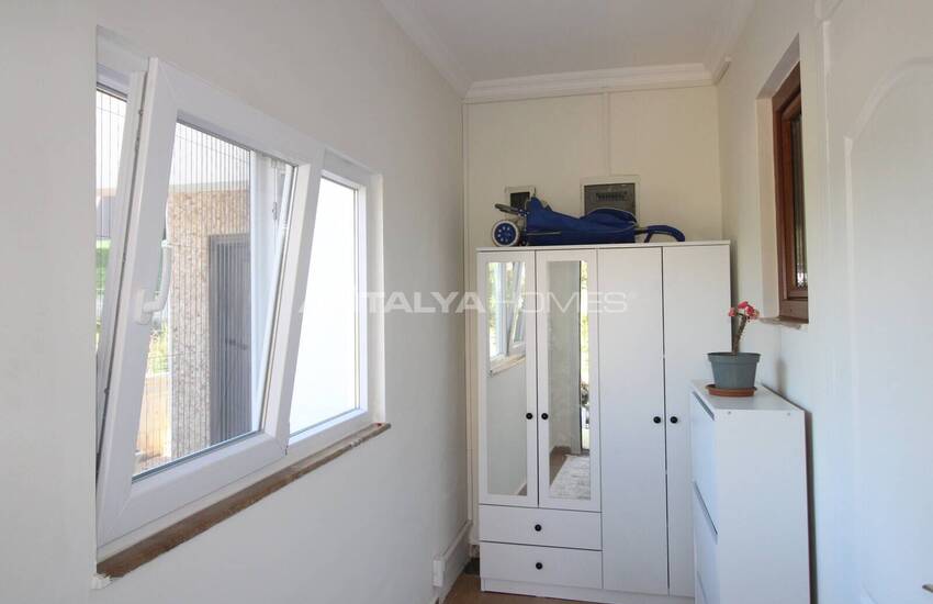 Triplex Villa with Communal Pool Near Golf in Belek Antalya 36