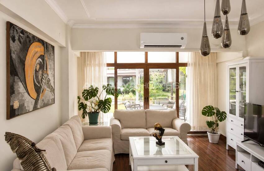 Triplex Villa with Communal Pool Near Golf in Belek Antalya 10