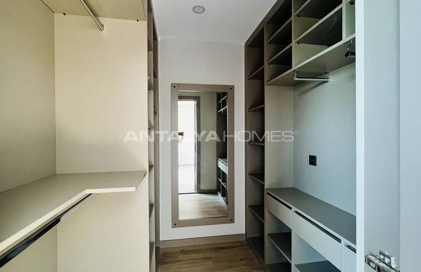 Detached Villa with Private Garden and Pool in Kemer Antalya 19