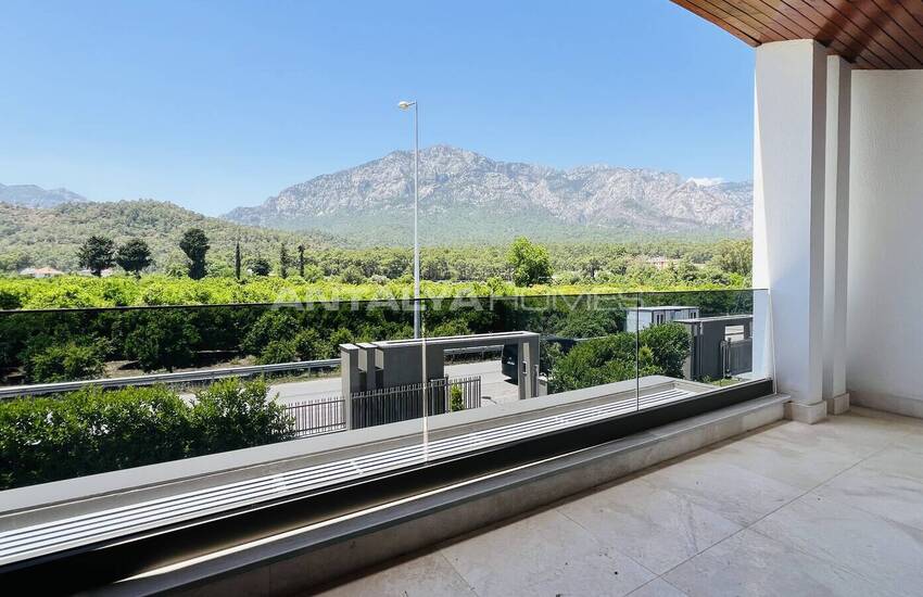 Detached Villa with Private Garden and Pool in Kemer Antalya 24