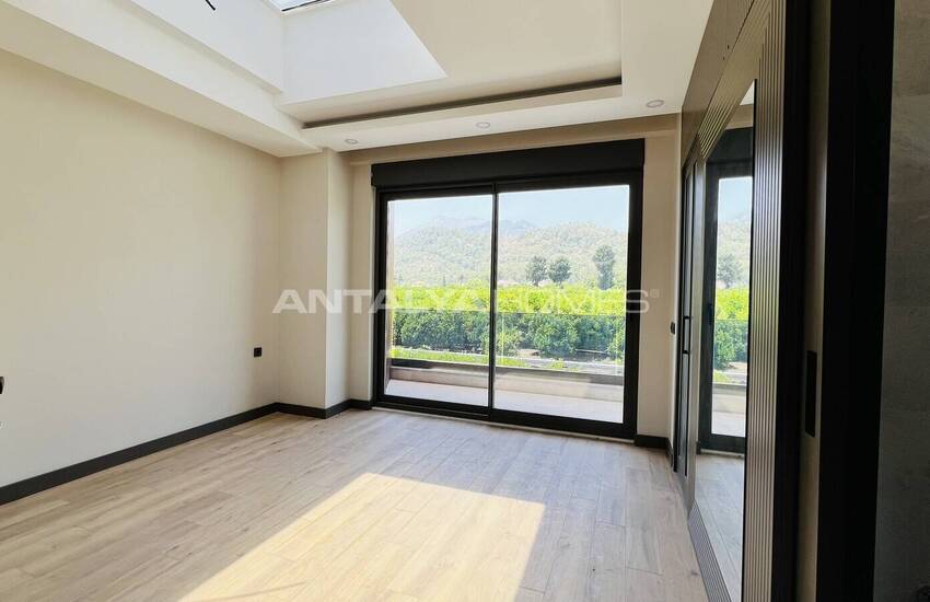 Detached Villa with Private Garden and Pool in Kemer Antalya 6