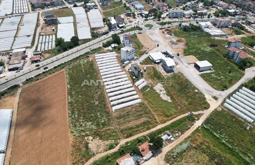 Antalya Serik'te Yatırımlık Geniş Satılık Arsa 2