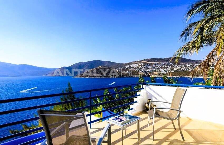 Beachfront 2-bedroom Villa with Private Pool in Kaş Kalkan 20