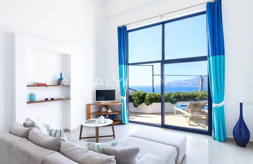 Beachfront 2-bedroom Villa with Private Pool in Kaş Kalkan 14