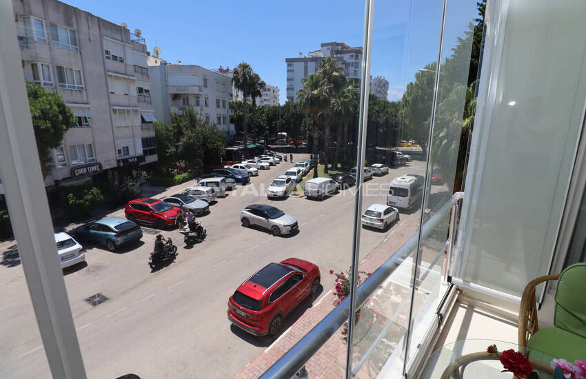 Apartment with Parking Near the Beach in Muratpaşa Antalya 21