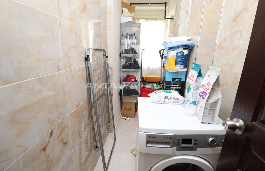 Apartment with Parking Near the Beach in Muratpaşa Antalya 18