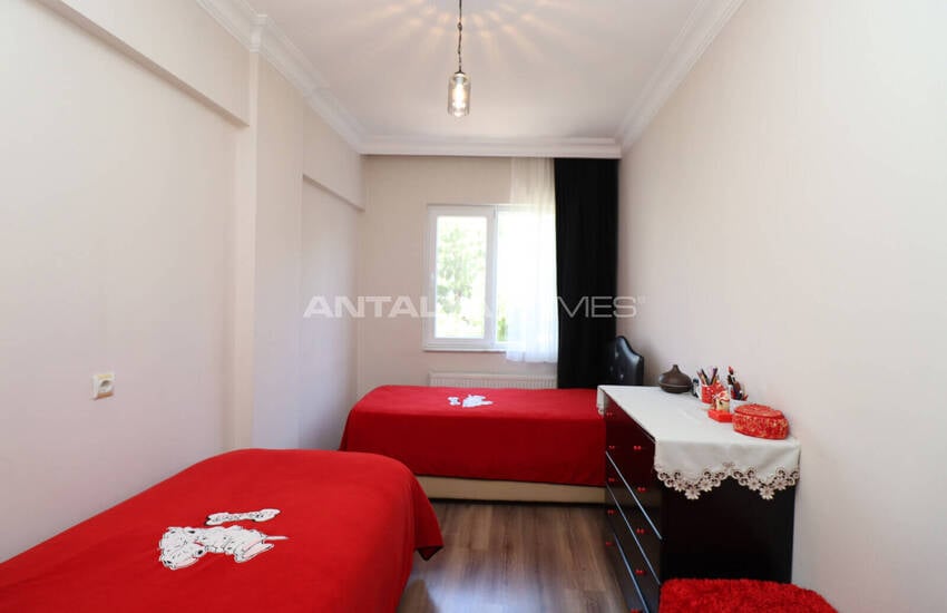 Apartment with Parking Near the Beach in Muratpaşa Antalya 10