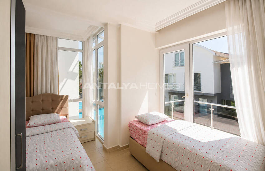 Antalya Belek'te Geniş Bahçeli İkiz Villa 24