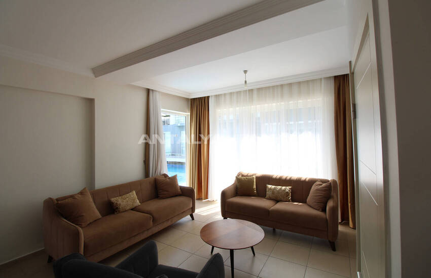 Antalya Belek'te Geniş Bahçeli İkiz Villa 15
