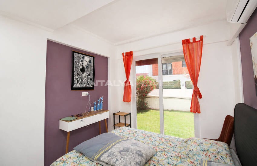 Ground-floor Apartment with Communal Pool in Antalya Serik 15