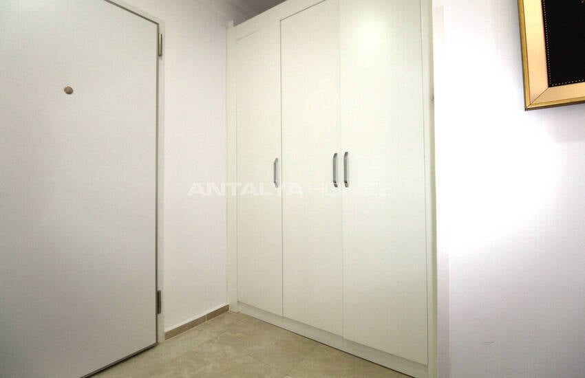 Ground-floor Apartment with Communal Pool in Antalya Serik 20