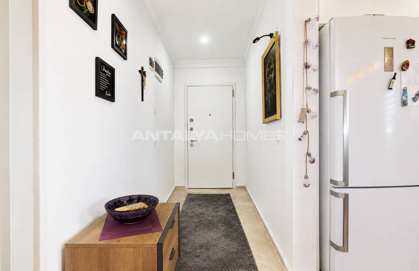 Ground-floor Apartment with Communal Pool in Antalya Serik 21