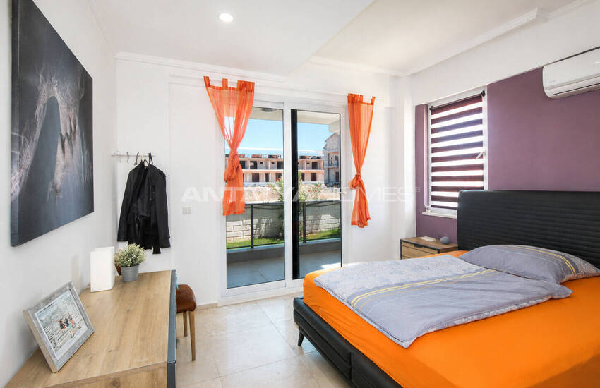Ground-floor Apartment with Communal Pool in Antalya Serik 11