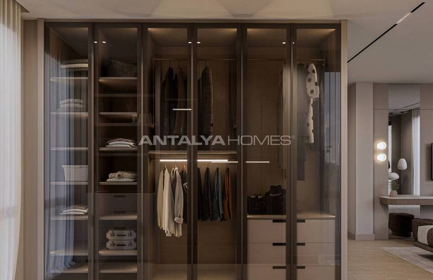 Middle Floor Apartments Near the Sea in Antalya Muratpasa 17