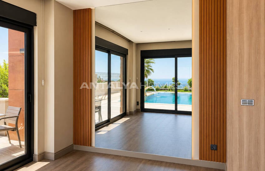 Detached Villa with Sea View and Pool in Alanya Turkey 50