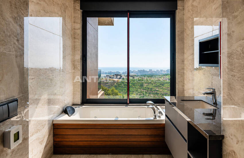 Detached Villa with Sea View and Pool in Alanya Turkey 56