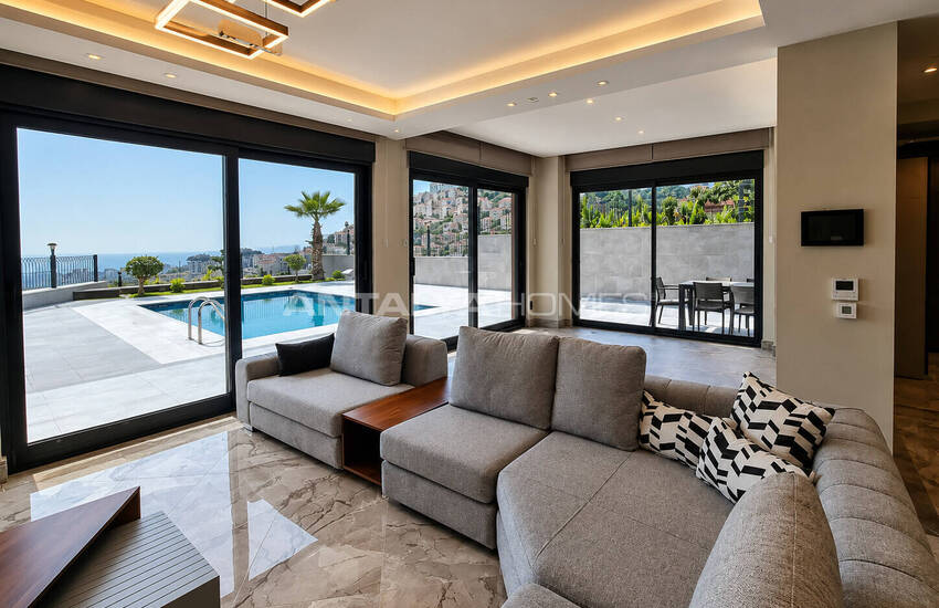 Detached Villa with Sea View and Pool in Alanya Turkey 45
