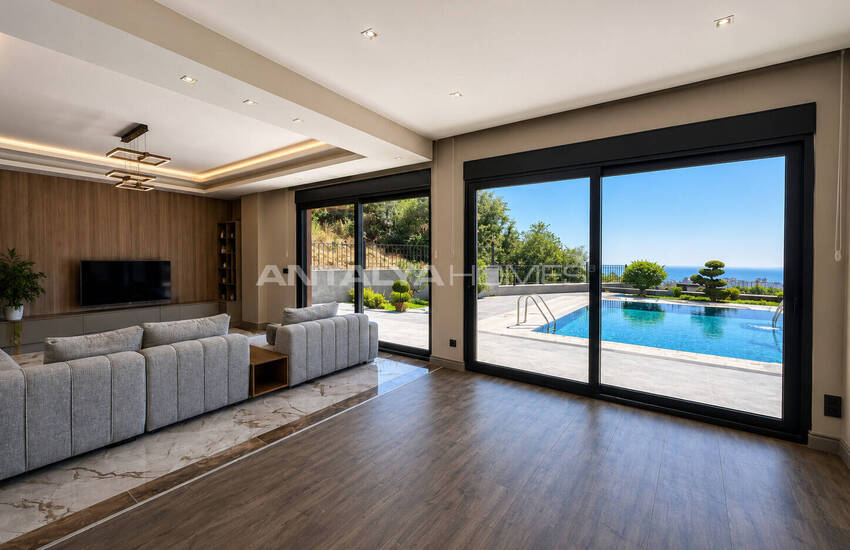 Detached Villa with Sea View and Pool in Alanya Turkey 46