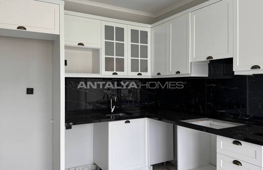 Middle Floor Apartments in a Complex in Alanya 14