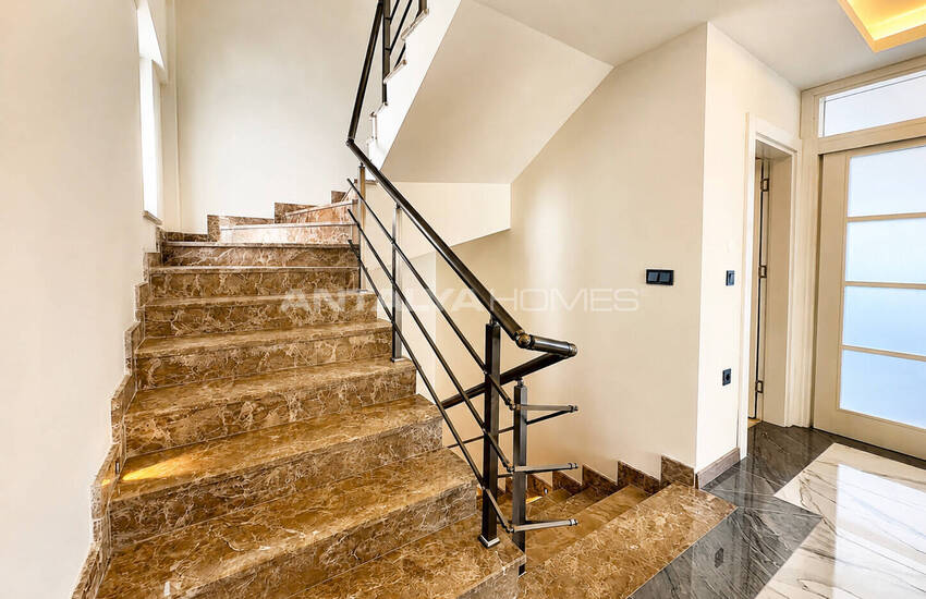 City-view Villa in Alanya Turkey with Spacious Layout 39