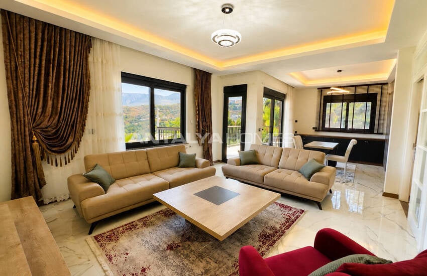 City-view Villa in Alanya Turkey with Spacious Layout 24